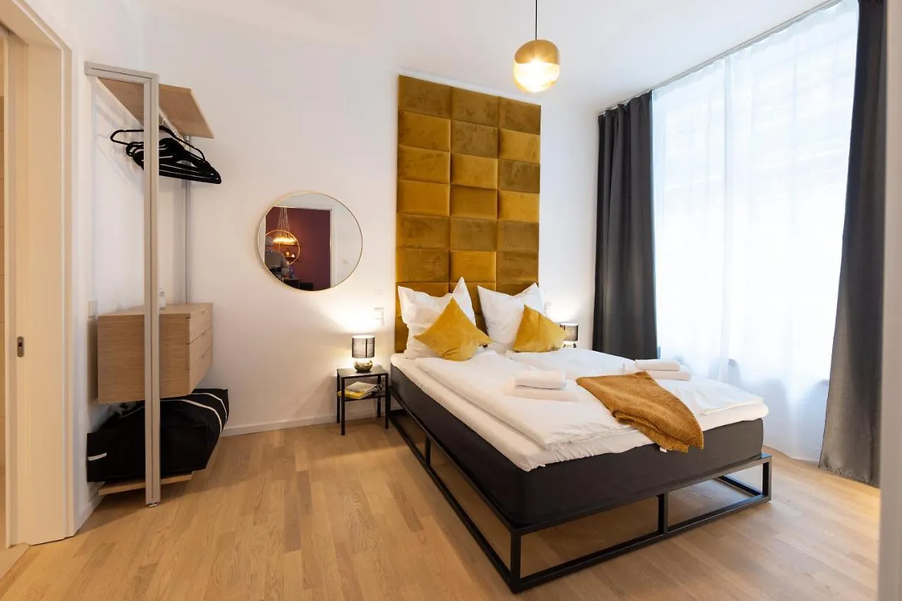 Pure Berlin Apartments - Luxury At Pure Living In City Center 0*,  Alemanha